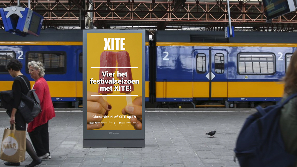 xite programmatic OOH advertisement on exterion digital screen at dutch train station